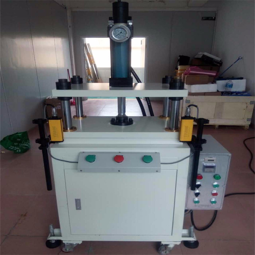 四柱油壓機 四柱油壓機